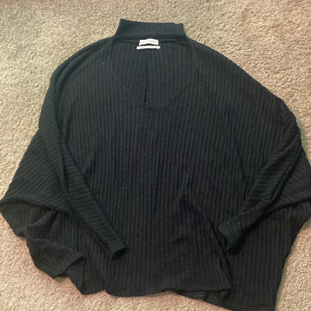 Women’s keyhole neck mock neck Black Sweater